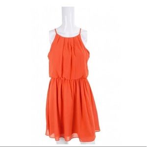 Flawless solid dress in peach